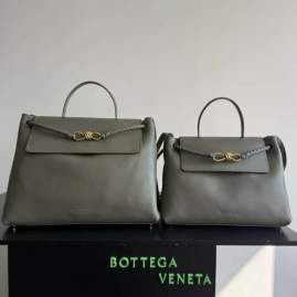 Picture of Bottega Veneta Handbags _SKUfw229776896fw